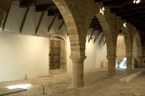 Vista general de la cilla del monasterio de Veruela